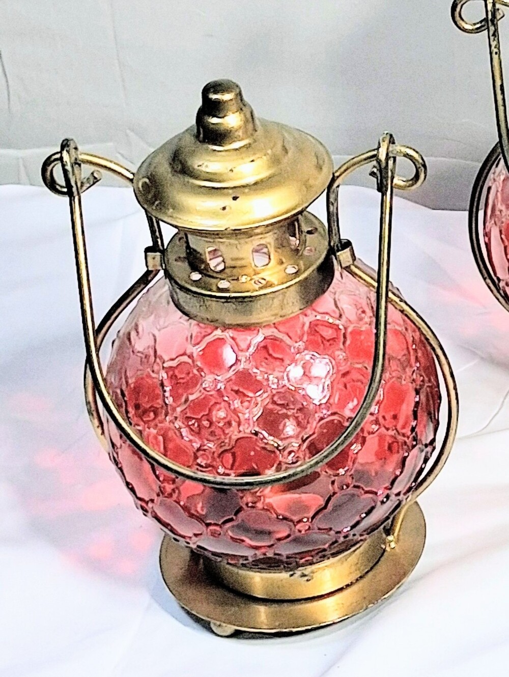 Set of 3 Vintage Textured Red Glass Hanging Patio/Porch Candle Burning Lanterns - Picture 8 of 9